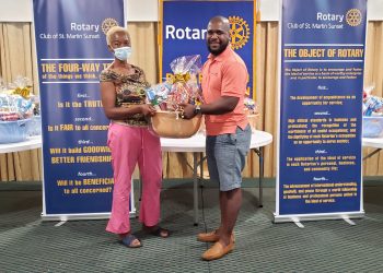 Rotary Sunset Distributes 30 Food Baskets to Vulnerable Families