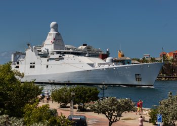 Defense station ship returned: anti-drug operations resumed