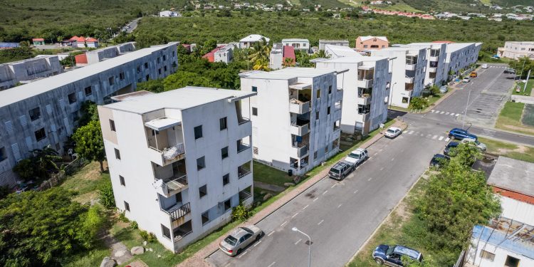 Site visit marks the start of the renovation of the Belvedere Towers