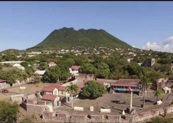 El aumento de casos de COVID conduce a una política de entrada más estricta en San Eustaquio