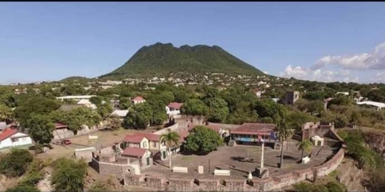 El aumento de casos de COVID conduce a una política de entrada más estricta en San Eustaquio