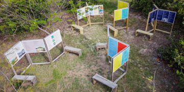 Nuevas exhibiciones de poesía local presentan traducciones al francés