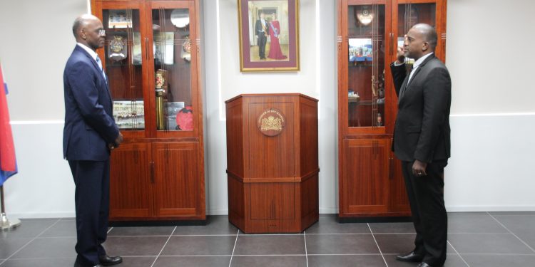 Baly prestó juramento como juez suplente