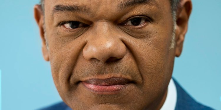 URSM lanza programa radial semanal