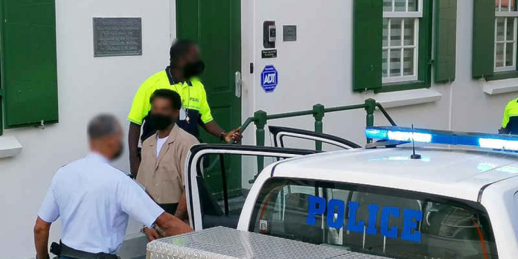 Exigen ocho años contra sospechoso de tiro en Simpson Bay