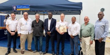 El capitán del Wonder of the Seas dice que St. Maarten es un destino portuario de primer nivel