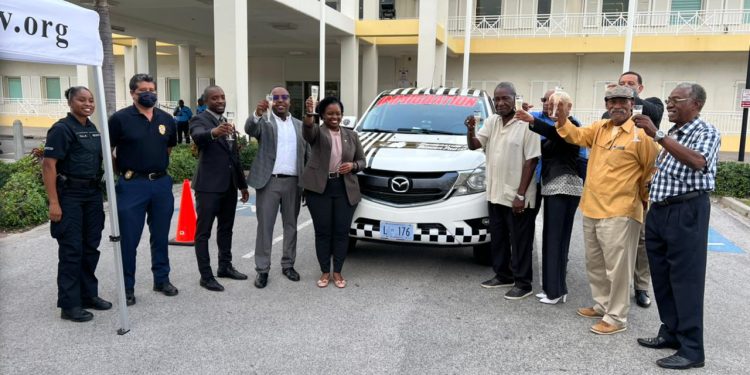 Los Servicios de Protección Fronteriza de Inmigración presentan una nueva apariencia para sus vehículos