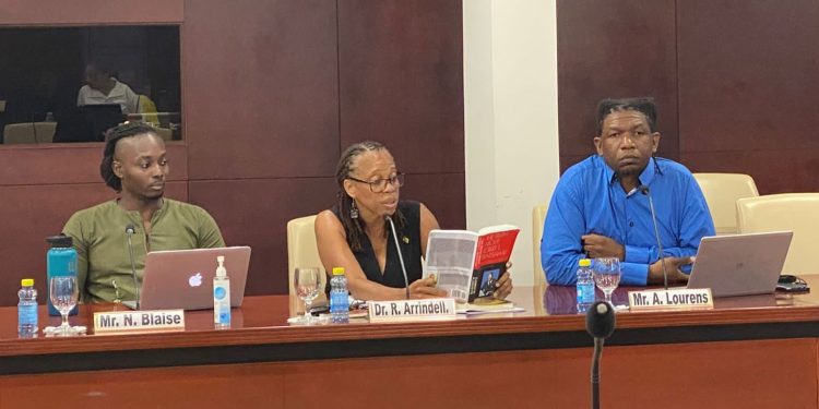 ONE SXM pide al Parlamento que convoque un nuevo Referendum constitucional; Presenta proyecto de resolución a los parlamentarios