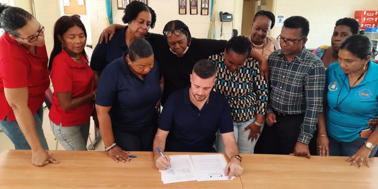 WITU inicia petición para pago de Asignación Vacacional 2022