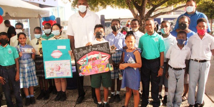 CPS les dice a los estudiantes: Continúe con “Sé orgulloso de tu boca”