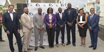 El aeropuerto Internacional Princess Juliana celebra una exitosa transacción de refinanciamiento de deuda