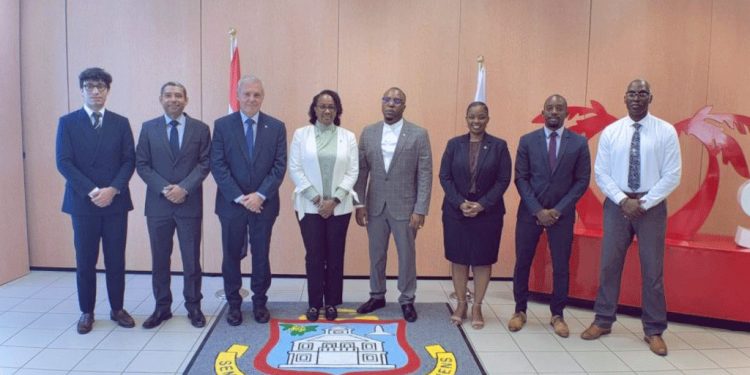 La Ministra de Justicia Anna E. Richardson repasa la fructífera visita de trabajo de UNOPS a Sint Maarten