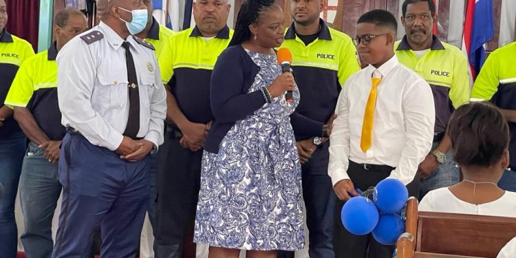 La Ministra de Justicia y KPSM felicitan a Keenan Benjamin