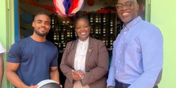 La Ministra Richardson reabre oficialmente el gimnasio reformado en la prisión de Point Blanche