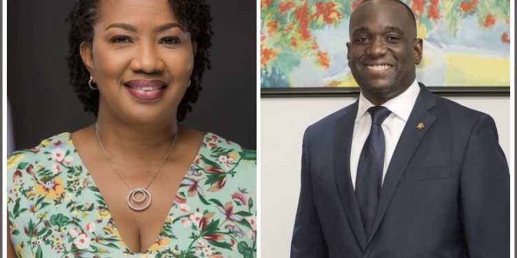 La Primera Ministra Jacobs anuncia la renuncia del ministro del TEATT; El Ministro Roger Lawrence se dirige al público