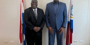 Ministro VSA se reúne con el Director del Equipo de Trabajo Decente de la OIT y Oficina para el Caribe