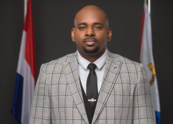 Ottley celebrates return to ‘pre-COVID’ arrival numbers on World Tourism Day