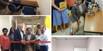 La ministra de Justicia, Anna Richardson, ofició la apertura de las salas de entrevistas en la comisaría de Philipsburg.