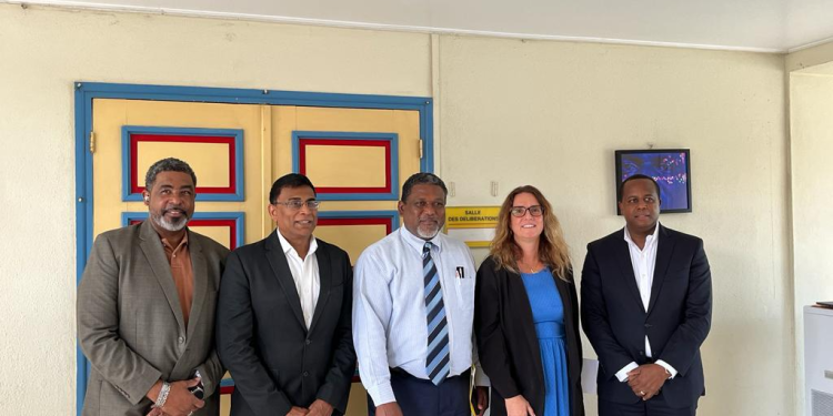 CEO de TelEm Group: Punto de intercambio de Internet de St. Martin es excelente para las relaciones de telecomunicaciones