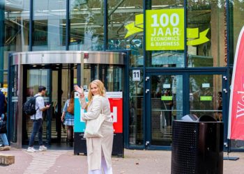 Princess Amalia still not allowed to leave home weeks after threat reported