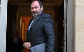 Covid, bronchiolitis, flu: Health minister warns France is facing ‘triple epidemic’