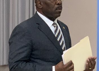 El Decreto Nacional sobre la Supervisión de la Obligatoria educación.