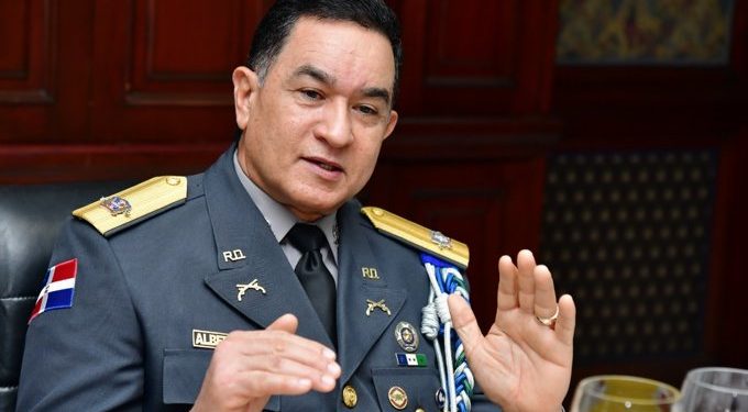 National Police Director urges criminals not to violate laws if they do not want to be confronted