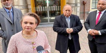 El Gobierno del Reino abre un 12,5% en condición de recorte salarial