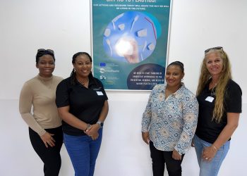 PJIAE N.V. apoya al equipo In-No-Plastic de Nature Foundation en su búsqueda para aumentar la conciencia pública sobre la basura plástica marina en St. Maarten