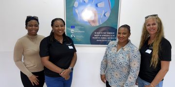 PJIAE N.V. apoya al equipo In-No-Plastic de Nature Foundation en su búsqueda para aumentar la conciencia pública sobre la basura plástica marina en St. Maarten