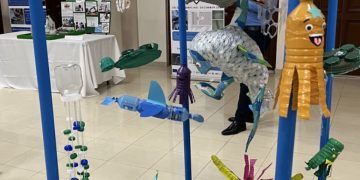 Sarah: “Estoy decepcionada de haber puesto la fecha de entrada en vigor de la prohibición de las bolsas de plástico para que sea promulgada por el Gobierno de Sint Maarten”.