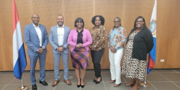 La Ministra Richardson se reúne con APS para iniciar actualización de inclusión de pensiones