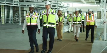 Visita de la Familia Real en el Aeropuerto Internacional Princess Juliana