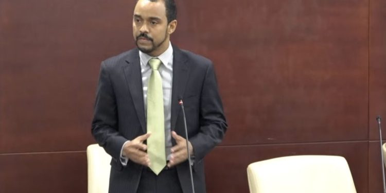 Brison dice que nunca solicitará a nadie en la redes sociales que no sea suyo para fines ilícitos