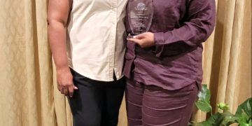 La Ministra Anna E. Richardson honrada como la primera mujer Ministra de Justicia