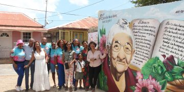 Mural especial para conmemorar a los ancianos en New Nederland, Curaçao.