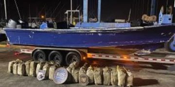 Two Dominicans and a Venezuelan in a boat with a thousand kilos of cocaine seized in Puerto Rico