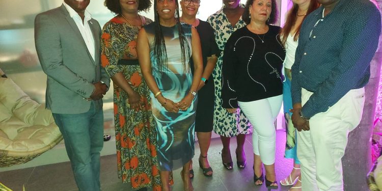 Cámara de Comercio y SCDF colaboran en concurso de Mejor Stand de Carnaval