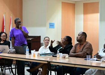 Las partes interesadas discuten cómo proteger aún más a los ciudadanos vulnerables a medida que se lanza el registro social piloto