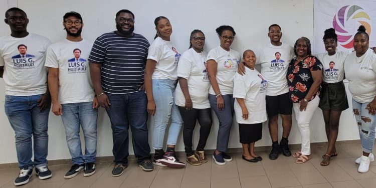 Luis Hurtault lanza candidatura con rotundo apoyo comunitario