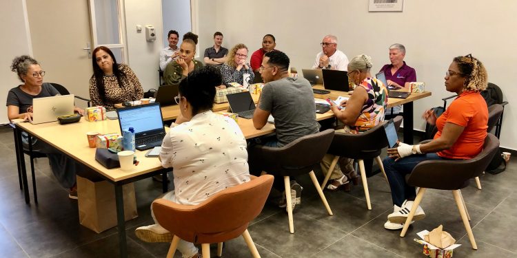 Ejercicio médico previo a la evacuación en 6 de las islas del Reino