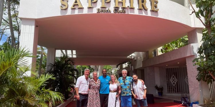 Primera semana del equipo de televisión Holandesa en Sint Maarten