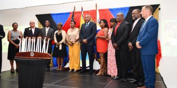 Club de Leones de Sint Maarten instala nueva junta directiva
