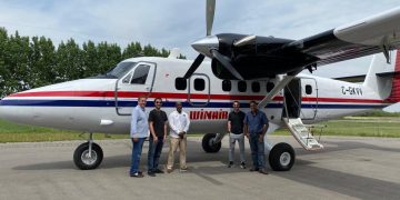 Presentamos la próxima generación: el avión DHC-300 con cabina de cristal Garmin 950