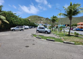 Dos sospechosos arrestados por intento de robo en la parte trasera de la estación de policía en Philipsburg