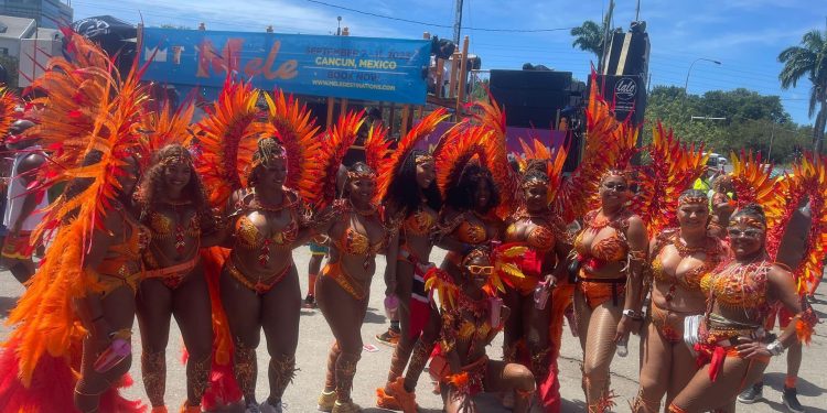 Anuncio emocionante: ¡Únase a nosotros para la inolvidable experiencia del carnaval de St. Maarten 2024!