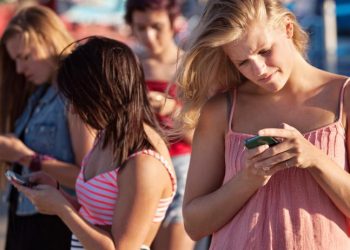 Dutch rules will soon prevent schoolchildren from having a phone in the classroom