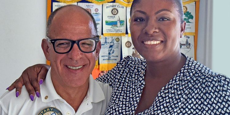 El Club Rotary de Sint Maarten vuelve a crecer