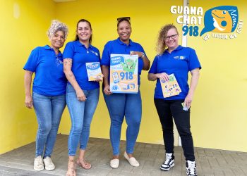 El equipo de promoción de ‘Guana Chat’ en acción en las escuelas de Bonaire
