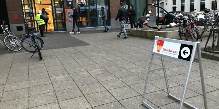 Dutch parliament election set for Nov. 22; PM Rutte concerned about ongoing issues